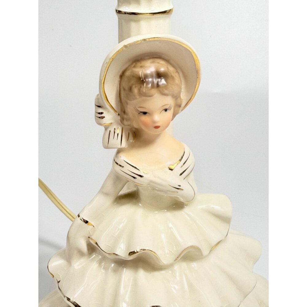 Porcelain Boudoir Table Small Night Light TV Television Lamp Southern Belle Girl - Picture 7 of 16